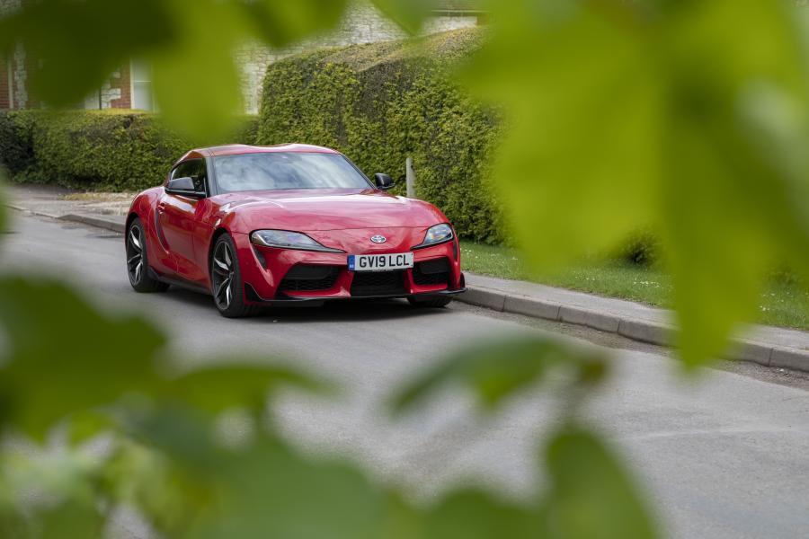  Toyota GR Supra (A90) 2019 года  (UK) (фото 42 из 91)